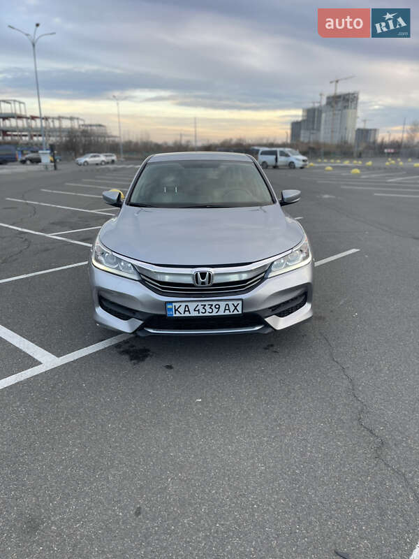 Седан Honda Accord 2016 в Киеве фото 14 Седан Honda Accord 2016 в Киеве