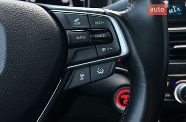 Седан Honda Accord 2019 в 