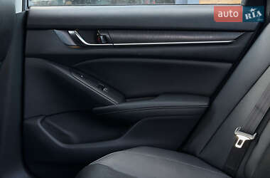 Седан Honda Accord 2019 в 