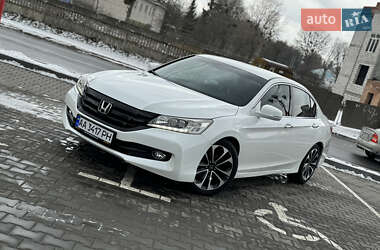 Седан Honda Accord 2015 в Виннице