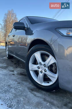 Седан Honda Accord 2010 в Чернигове