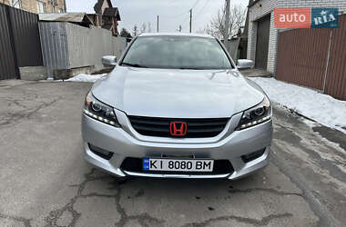 Седан Honda Accord 2014 в Києві