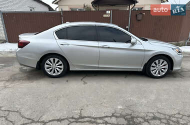 Седан Honda Accord 2014 в Києві