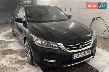 Седан Honda Accord 2014 в Черкассах