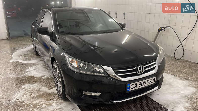 Седан Honda Accord 2014 в Черкассах