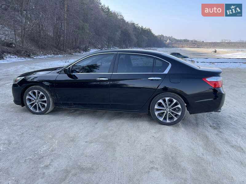 Седан Honda Accord 2014 в Черкассах