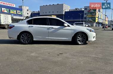 Седан Honda Accord 2014 в 