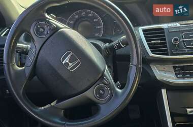 Седан Honda Accord 2014 в 