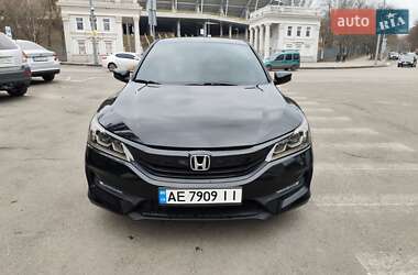 Седан Honda Accord 2016 в Дніпрі