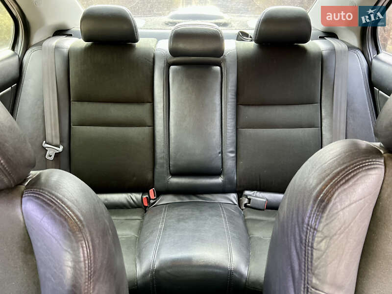Седан Honda Accord 2005 в Запоріжжі