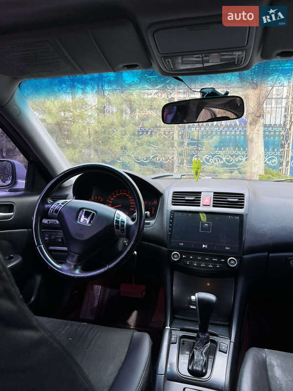 Седан Honda Accord 2005 в Запоріжжі