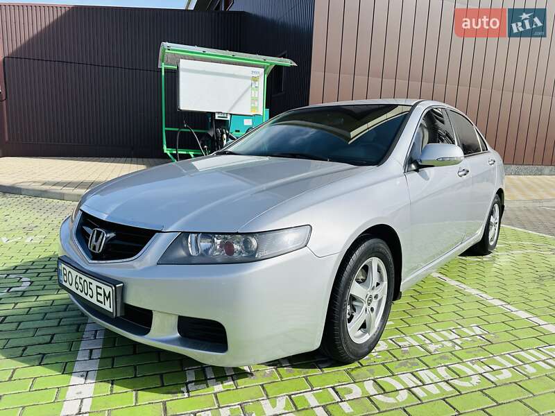 Седан Honda Accord 2004 в Черкассах