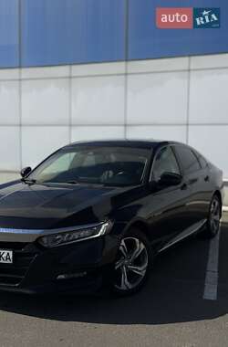 Седан Honda Accord 2018 в 