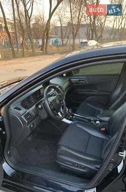 Седан Honda Accord 2016 в 