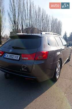 Универсал Honda Accord 2011 в 