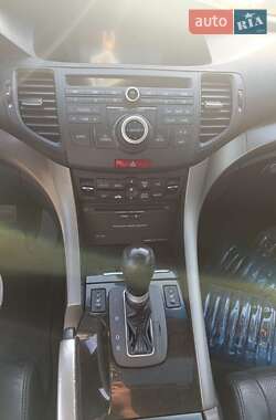 Универсал Honda Accord 2011 в 