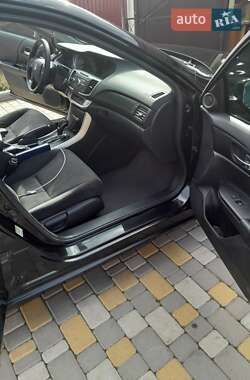 Седан Honda Accord 2015 в Одессе