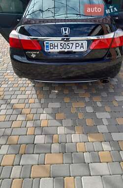 Седан Honda Accord 2015 в Одессе