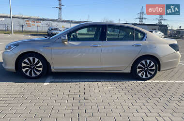 Седан Honda Accord 2014 в 