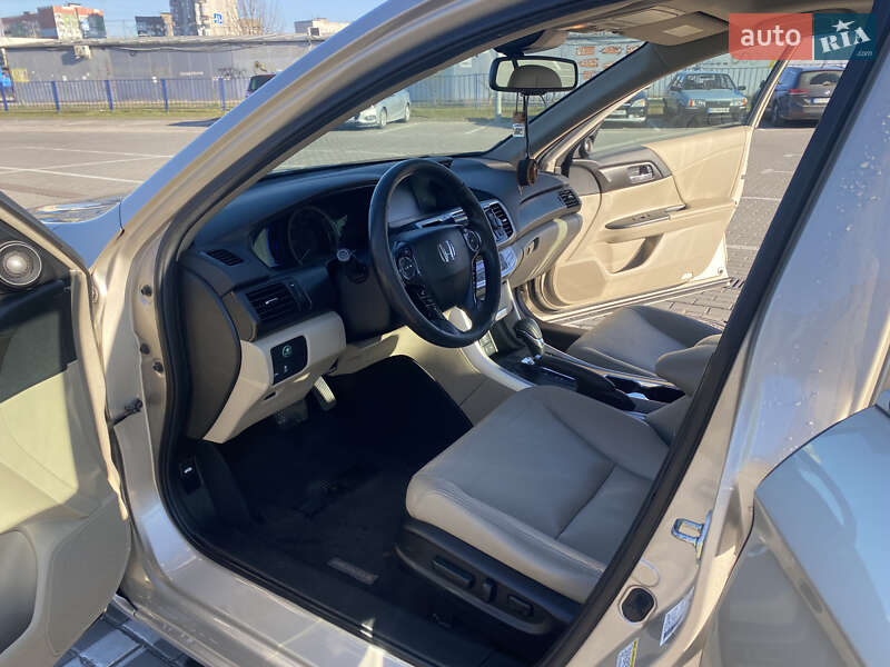 Седан Honda Accord 2014 в Львові фото 14 Седан Honda Accord 2014 в Львові