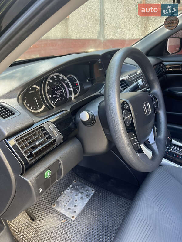 Седан Honda Accord 2016 в Южноукраїнську