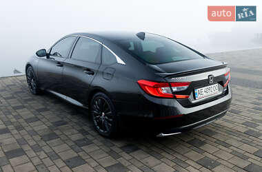 Седан Honda Accord 2018 в 