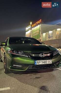 Купе Honda Accord 2015 в 