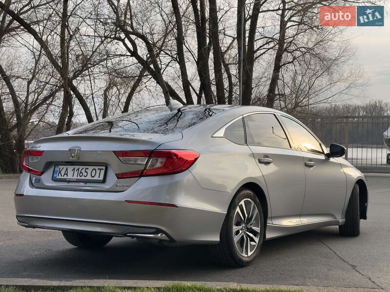 Седан Honda Accord 2018 в Києві