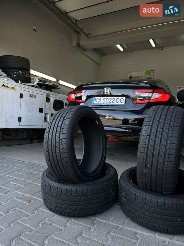 Седан Honda Accord 2017 в Киеве