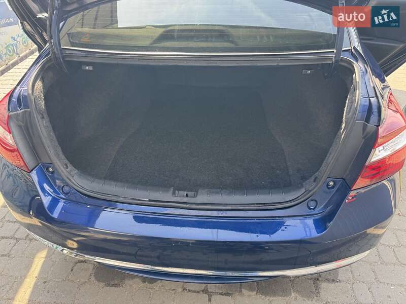 Седан Honda Accord 2016 в Львові