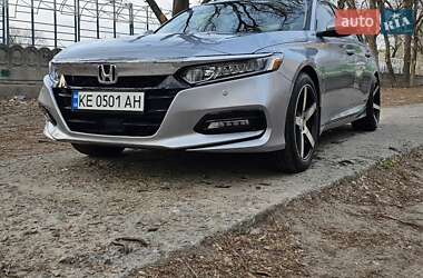 Седан Honda Accord 2018 в 