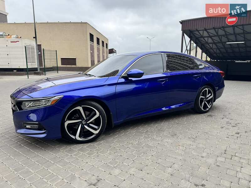 Седан Honda Accord 2017 в Одессе