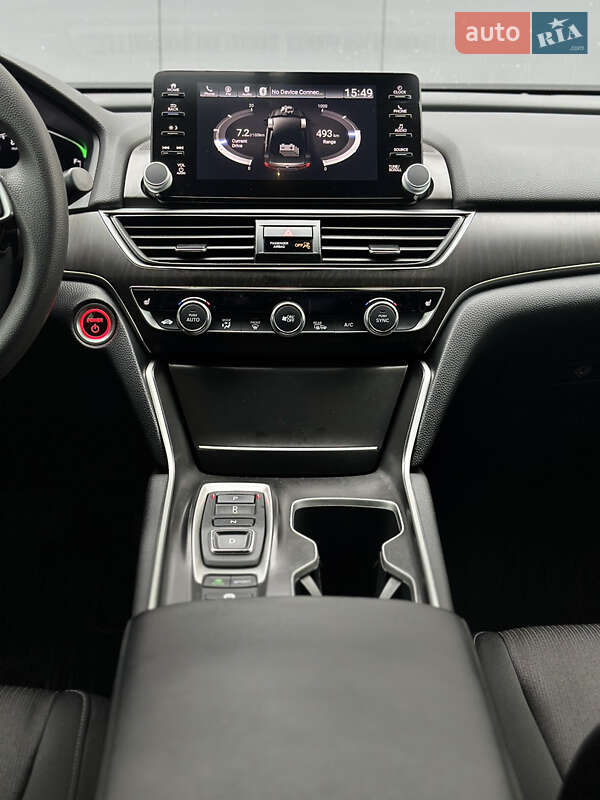 Седан Honda Accord 2018 в Киеве