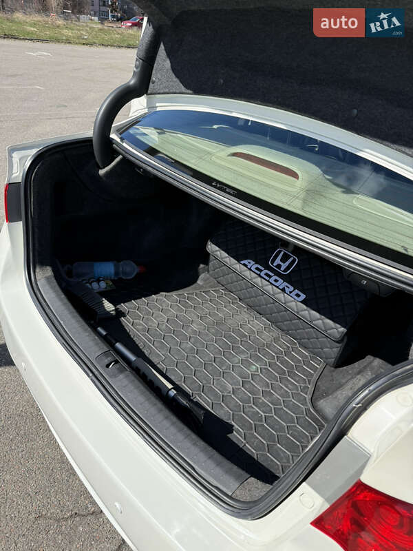 Седан Honda Accord 2008 в Чернігові