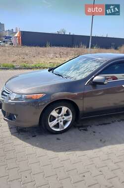 Седан Honda Accord 2010 в 