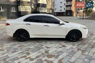 Седан Honda Accord 2011 в 