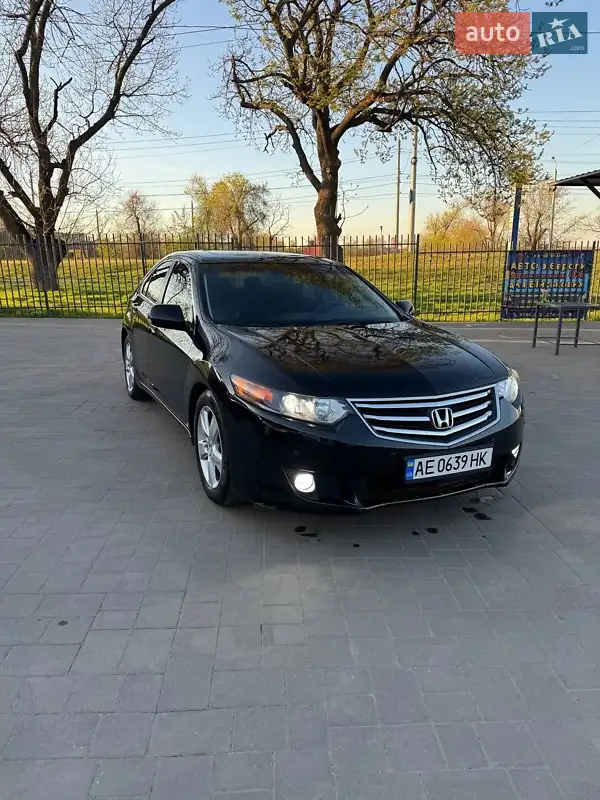 Седан Honda Accord 2010 в 