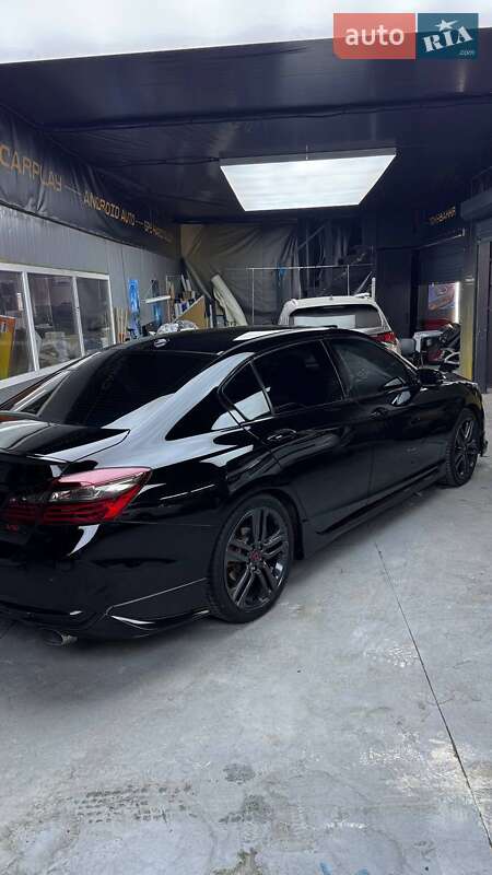 Седан Honda Accord 2017 в Львові