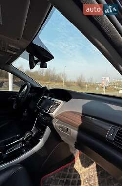 Седан Honda Accord 2017 в 