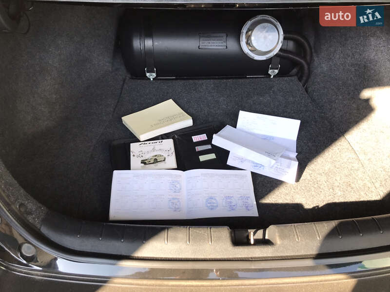 Седан Honda Accord 2013 в Карловке