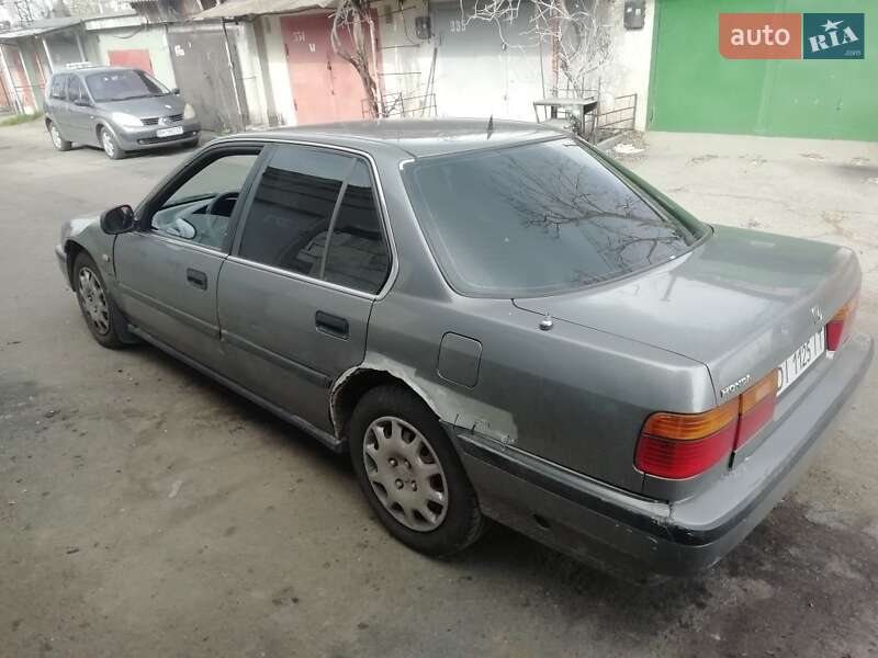 Седан Honda Accord 1991 в 