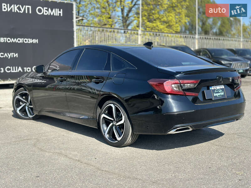 Седан Honda Accord 2022 в Харькове