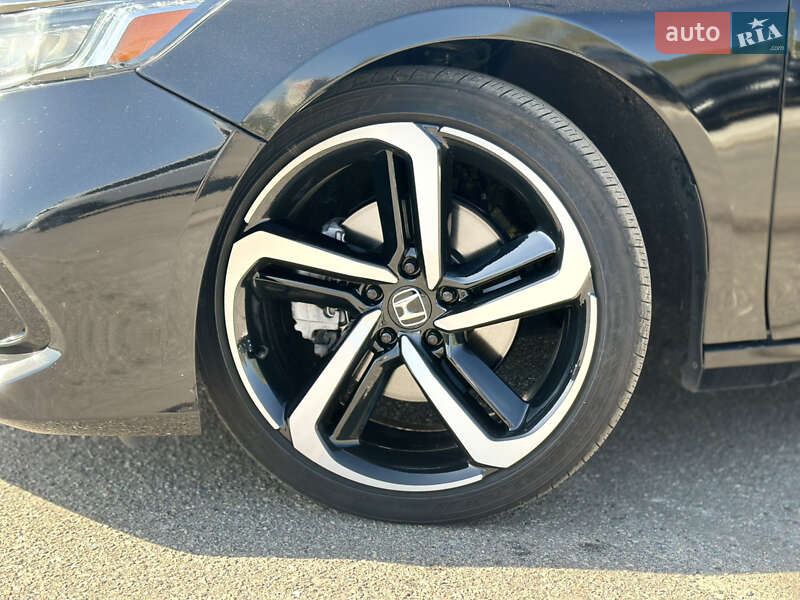 Седан Honda Accord 2022 в Харькове