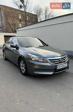 Седан Honda Accord 2012 в 
