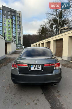 Седан Honda Accord 2012 в 
