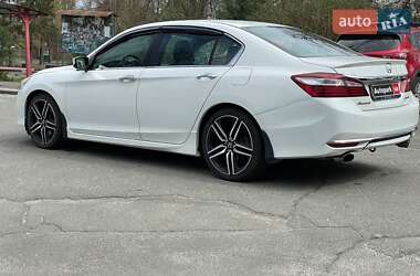 Седан Honda Accord 2017 в 
