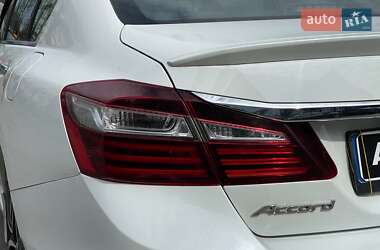 Седан Honda Accord 2017 в 