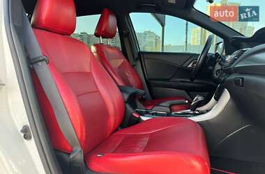 Седан Honda Accord 2016 в 
