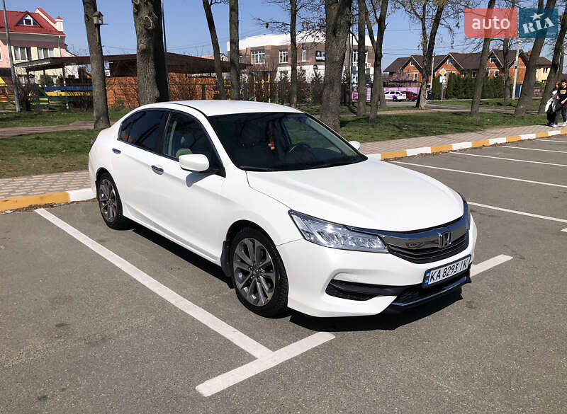 Седан Honda Accord 2017 в 
