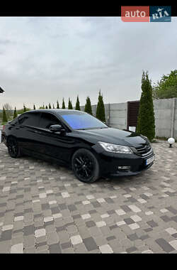 Седан Honda Accord 2013 в 